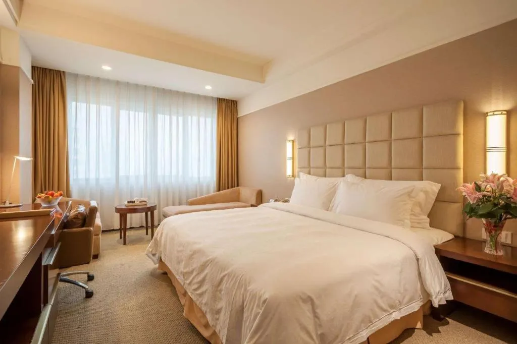 Bed in Best Western Plus Fuzhou Fortune Hotel