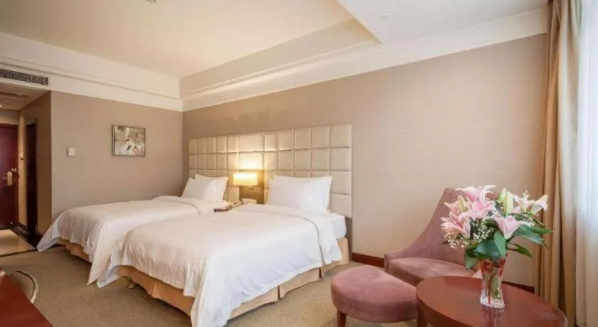 Bed in Best Western Plus Fuzhou Fortune Hotel