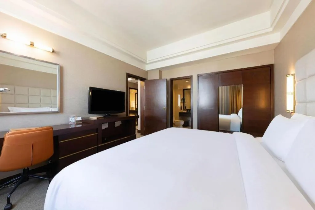 Bed in Best Western Plus Fuzhou Fortune Hotel