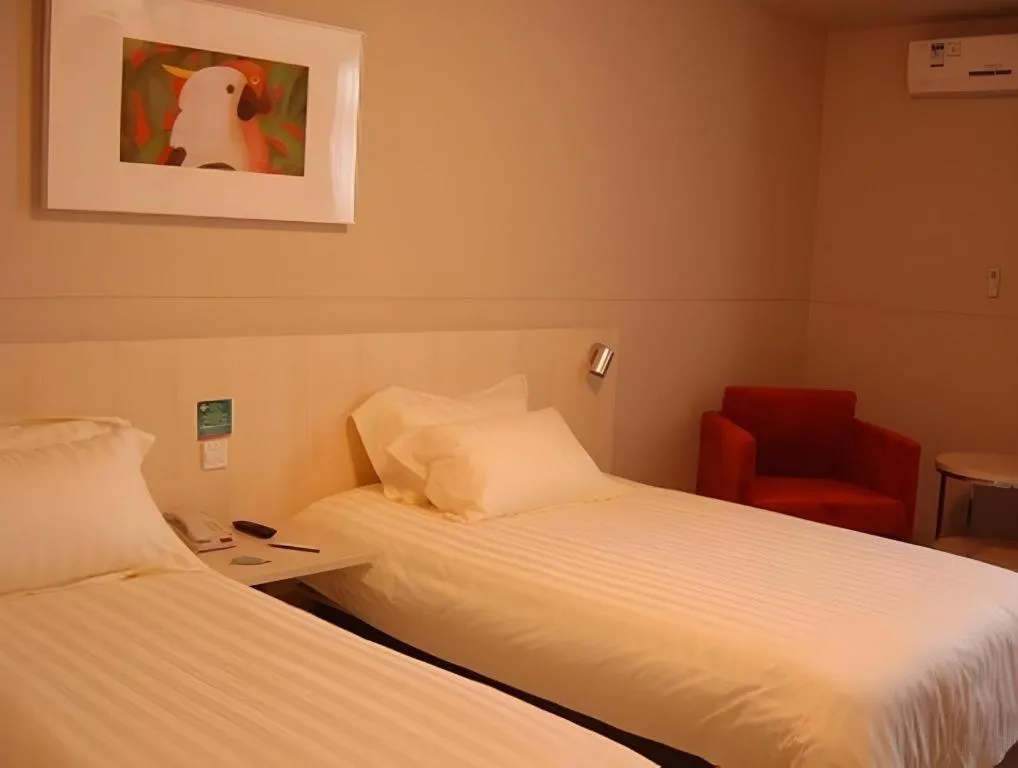 Bed in Jinjiang Inn Tianjin South Station