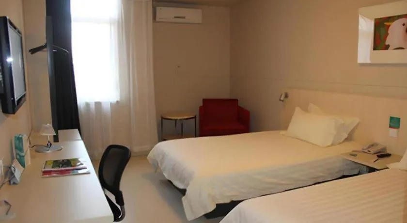 Bed in Jinjiang Inn Tianjin South Station