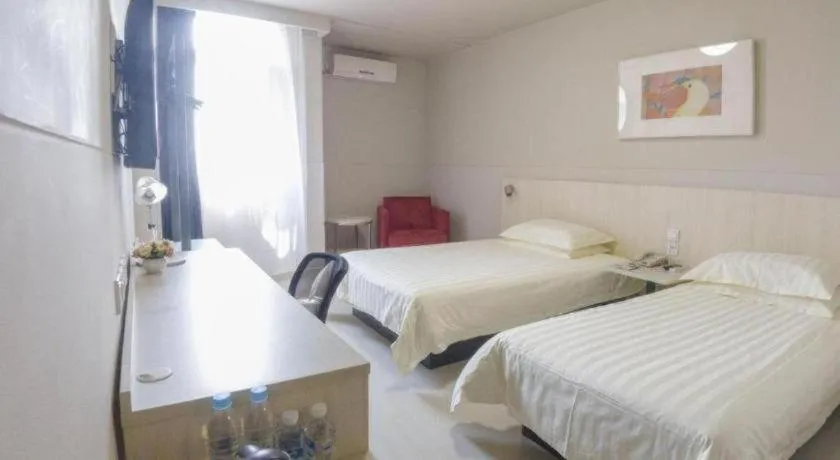 Bed in Jinjiang Inn Tianjin South Station