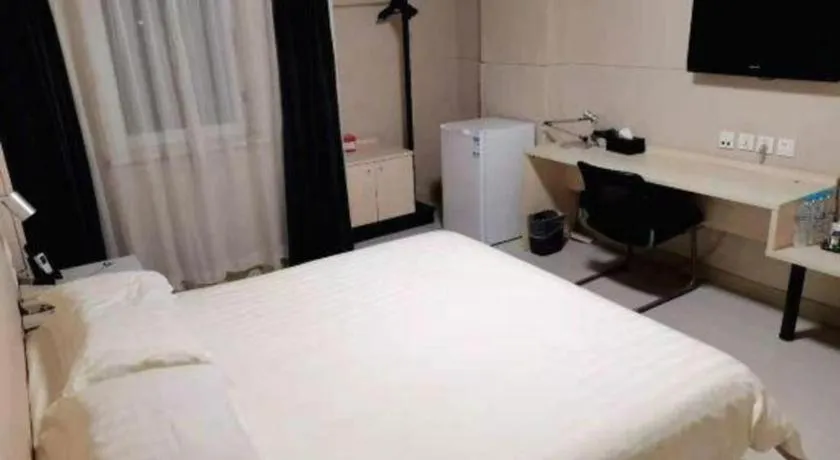 Bed in Jinjiang Inn Tianjin South Station