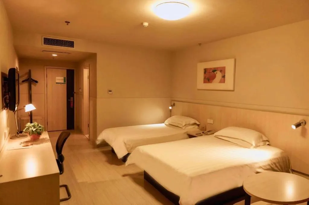 Bed in Jinjiang Inn Baotou Saihan Tara Park Youyi Street