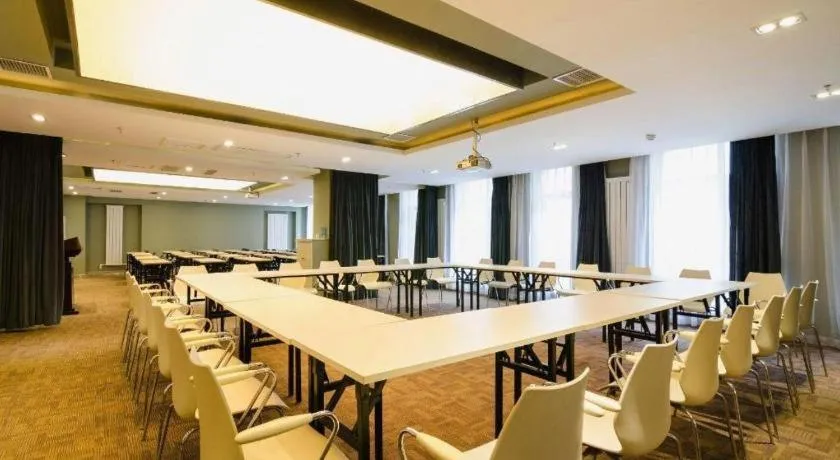 Jinjiang Inn Baotou Saihan Tara Park Youyi Street