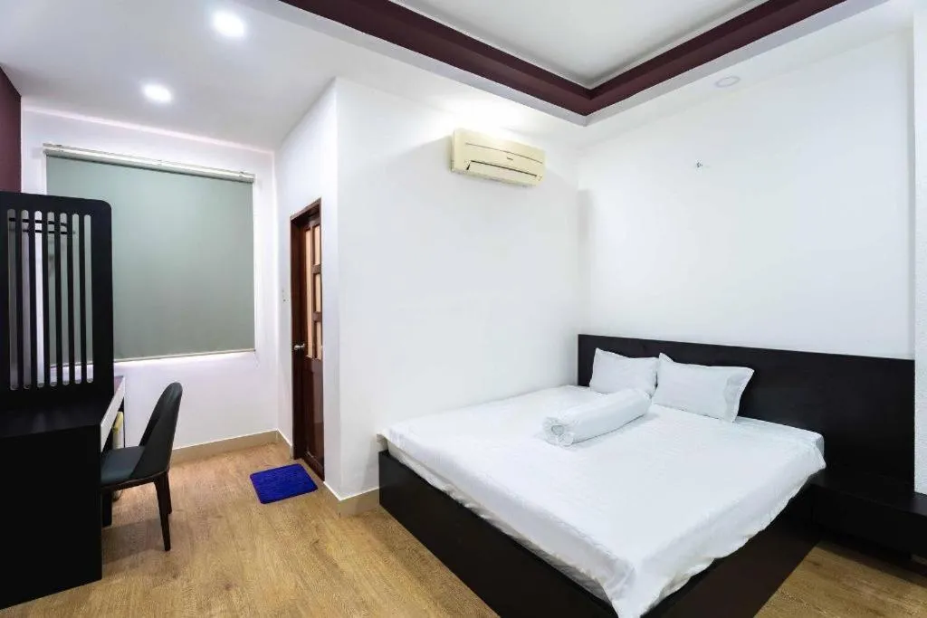 Bed in Tuan Viet Hotel Dinh Tien Hoang