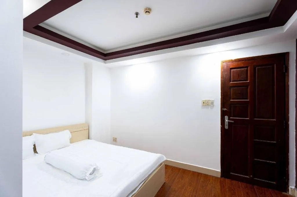 Bed in Tuan Viet Hotel Dinh Tien Hoang