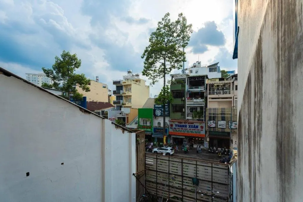 Tuan Viet Hotel Dinh Tien Hoang