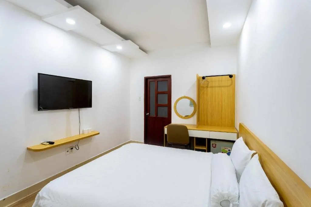 Bed in Tuan Viet Hotel Dinh Tien Hoang