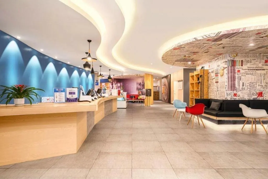 Ibis Chengdu Kehua Hotel