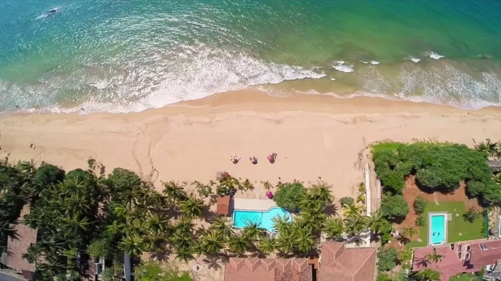 Whispering Palms Hotel