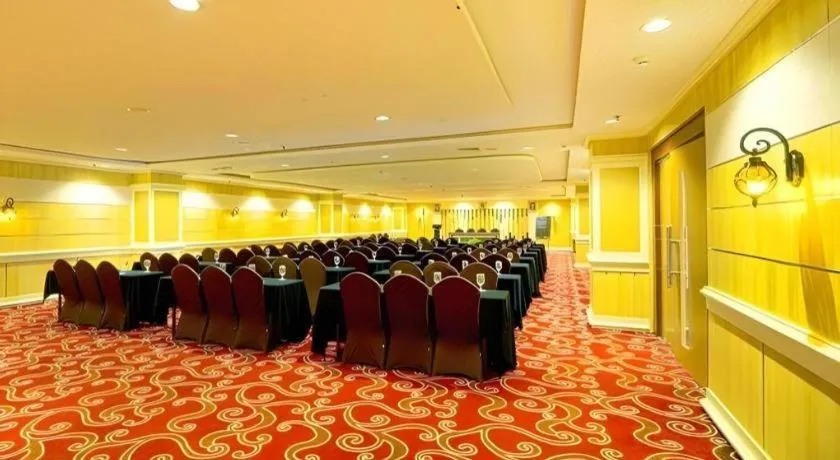 Grand Qin Hotel Syariah