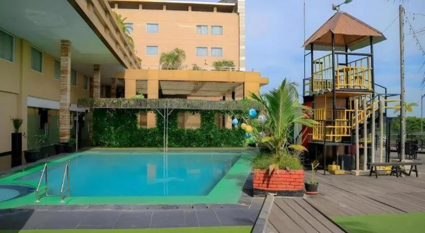 Grand Qin Hotel Syariah