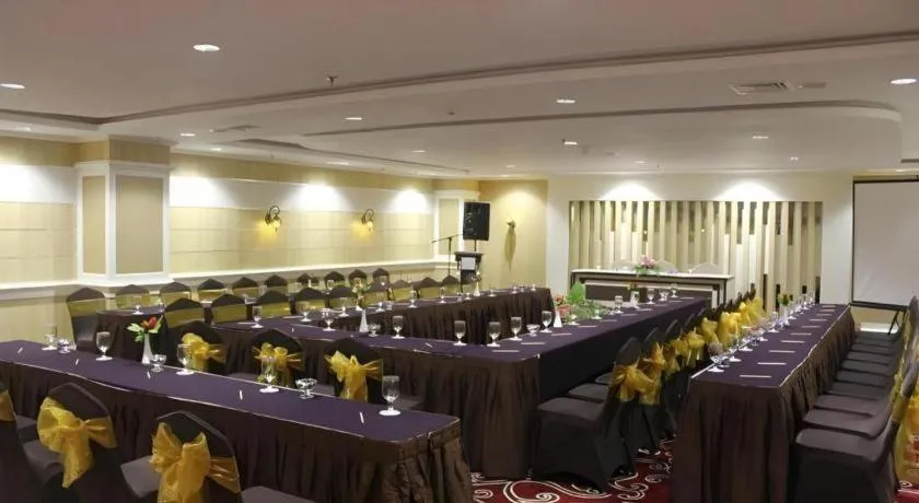 Grand Qin Hotel Syariah