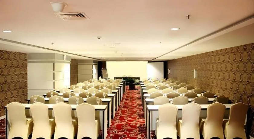 Grand Qin Hotel Syariah