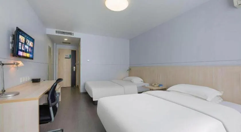 Bed in Jinjiang Inn Pingyao Branch