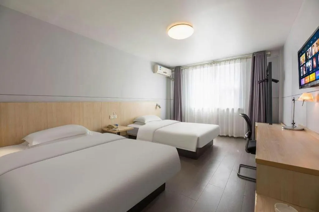 Bed in Jinjiang Inn Pingyao Branch