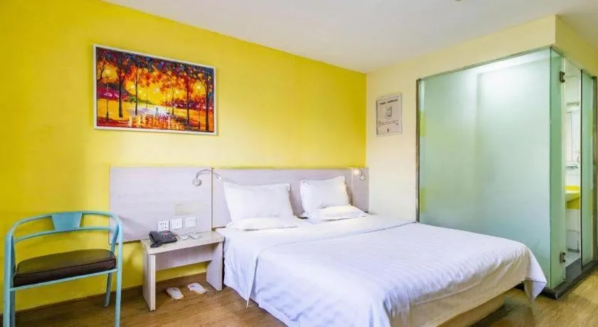 Bed in 7 Days Inn Tianjin Development Zone 3rd Street Wanli