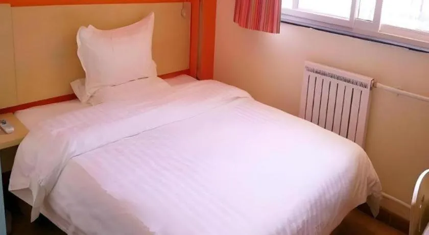 Bed in 7 Days Inn Luzhou Commercial Pedestrian Street Center