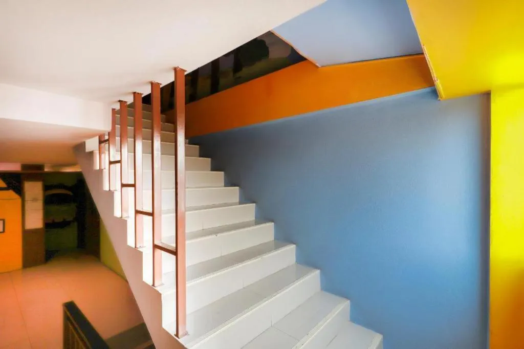 OYO 768 First Station Hotel