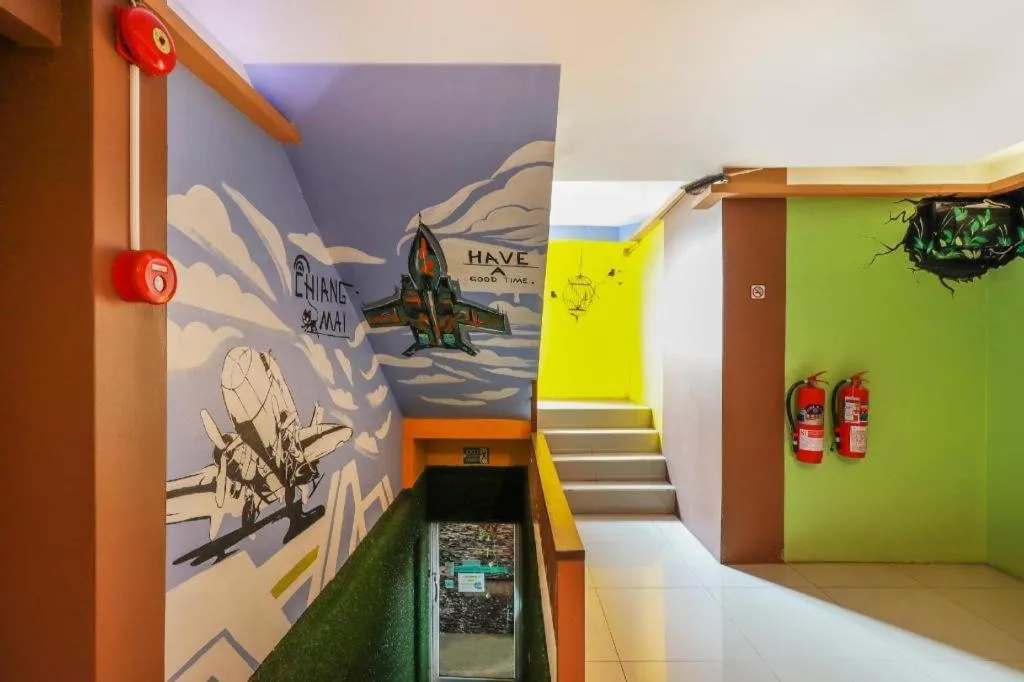 OYO 768 First Station Hotel