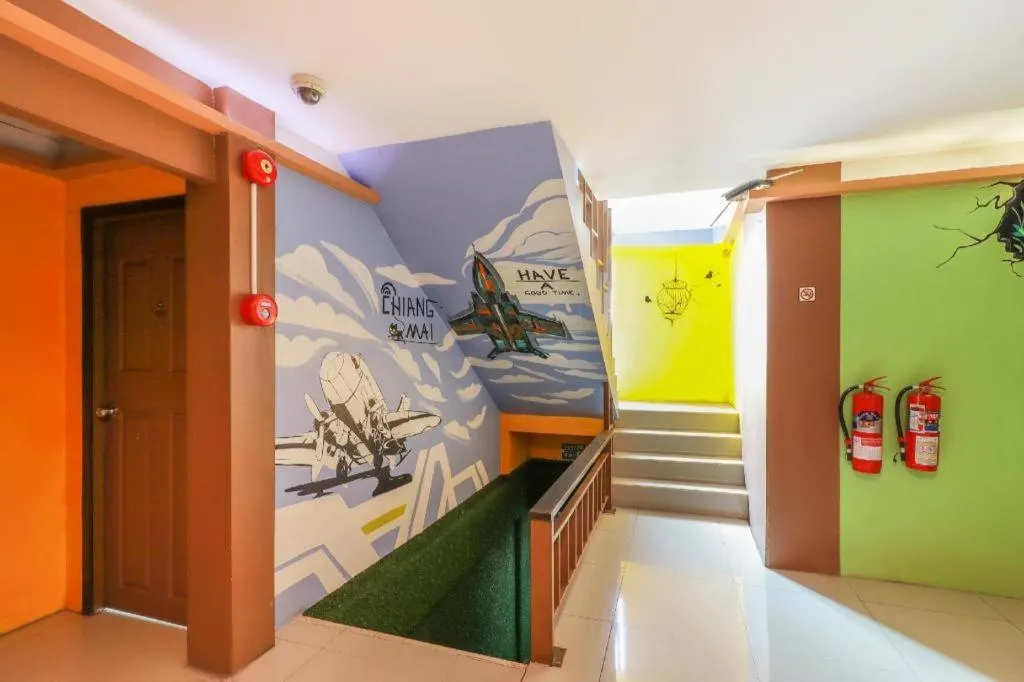 OYO 768 First Station Hotel