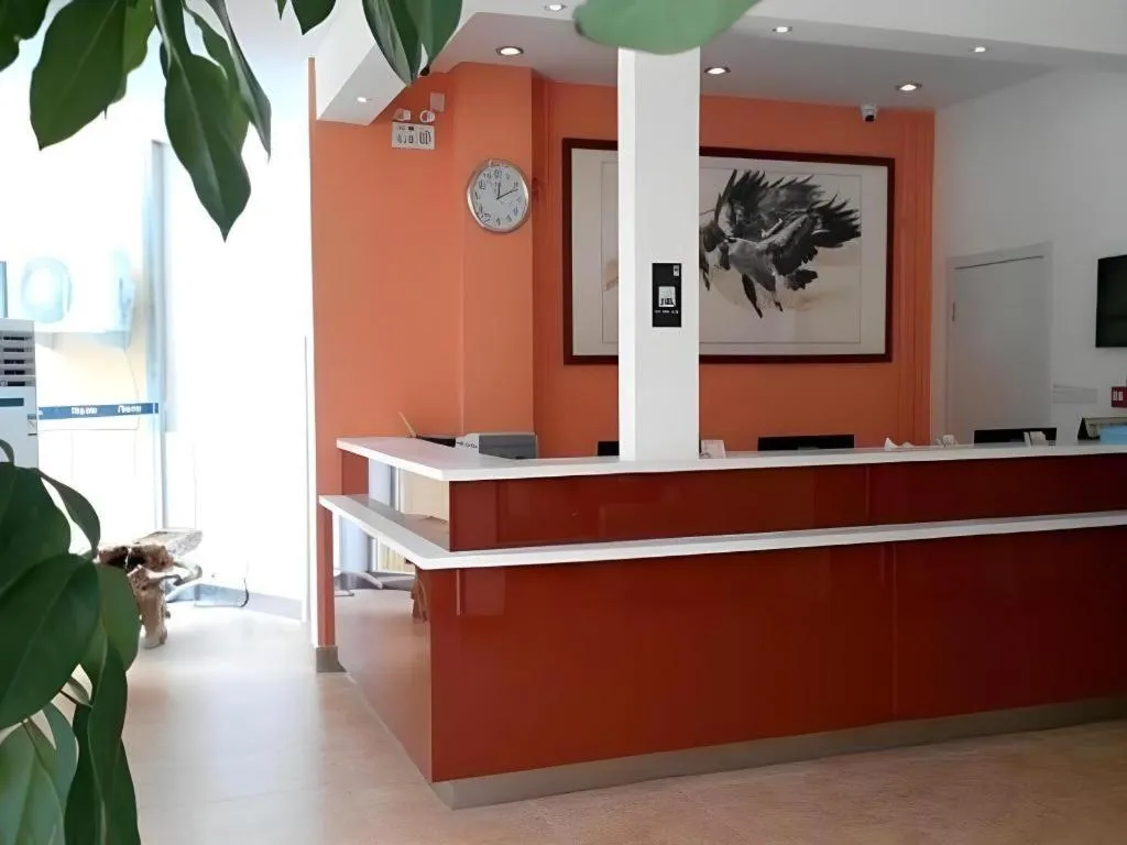 7 Days Inn Tianjin Changhong Park Metro Station