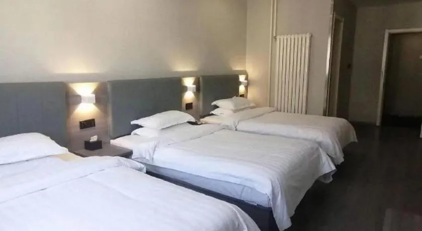 Bed in 7 Days Inn Tianjin Railway Station