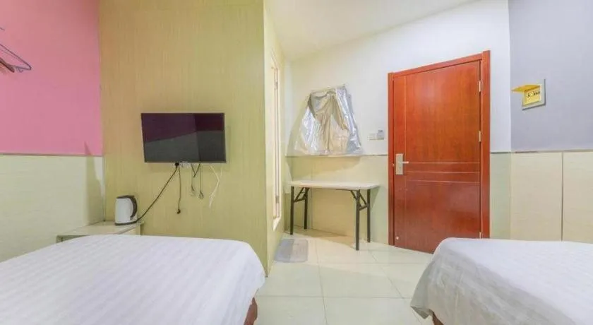 Bed in 7 Days Inn Tianjin Railway Station