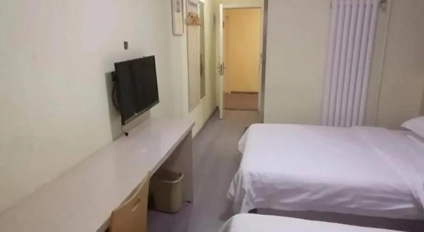 Bed in 7 Days Inn Tianjin Railway Station