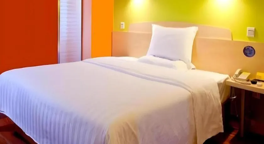 Bed in 7 Days Inn Zhuzhou Changjiang Square