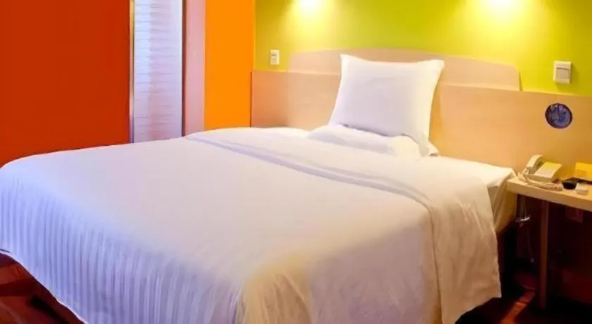 Bed in 7 Days Inn Zhuzhou Changjiang Square