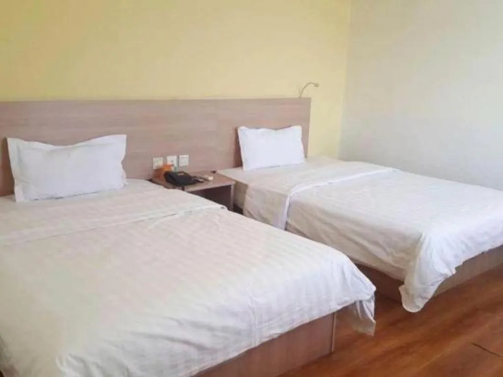 Bed in 7 Days Inn Hohhot University East Street