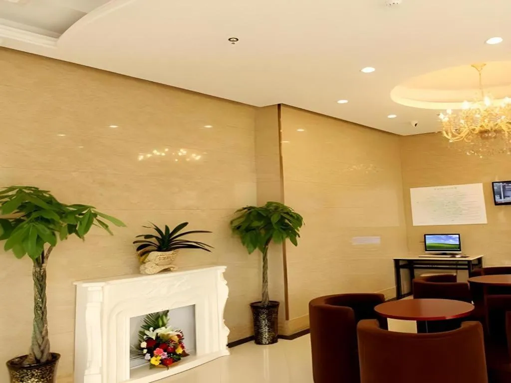 GreenTree Inn Anhui Fuyang Funan East Huaihe Road Express Hotel