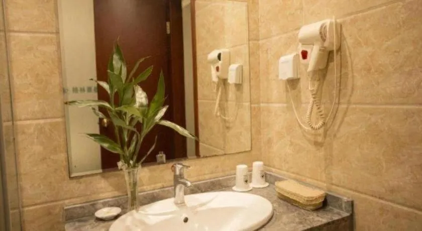 GreenTree Inn Anhui Fuyang Funan East Huaihe Road Express Hotel