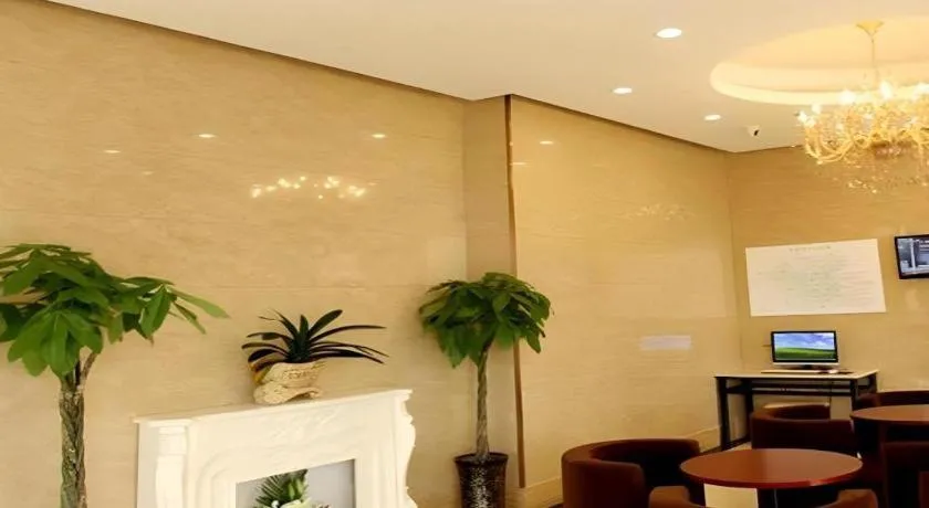 GreenTree Inn Anhui Fuyang Funan East Huaihe Road Express Hotel