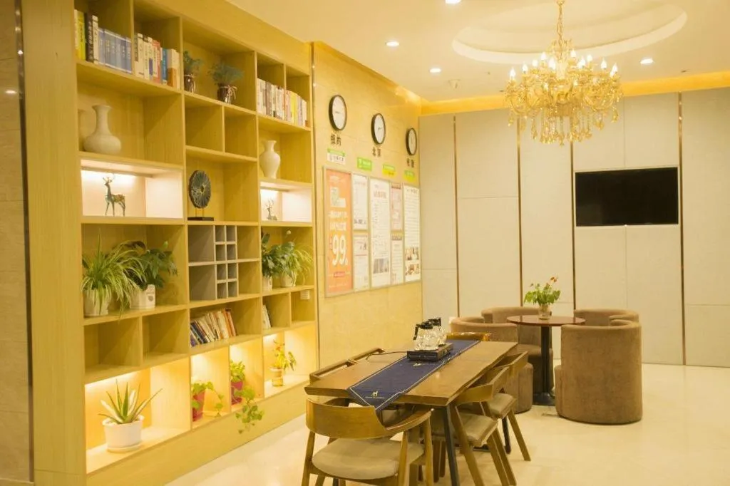 GreenTree Inn Anhui Fuyang Funan East Huaihe Road Express Hotel