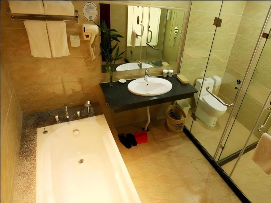 GreenTree Inn Anhui Fuyang Funan East Huaihe Road Express Hotel