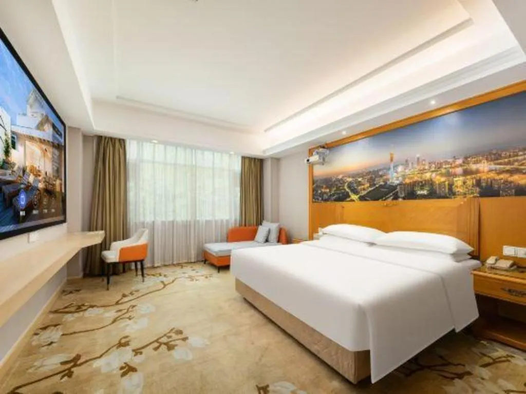 Bed in Vienna Hotel Guangzhou Luochongwei Bus Station Branch