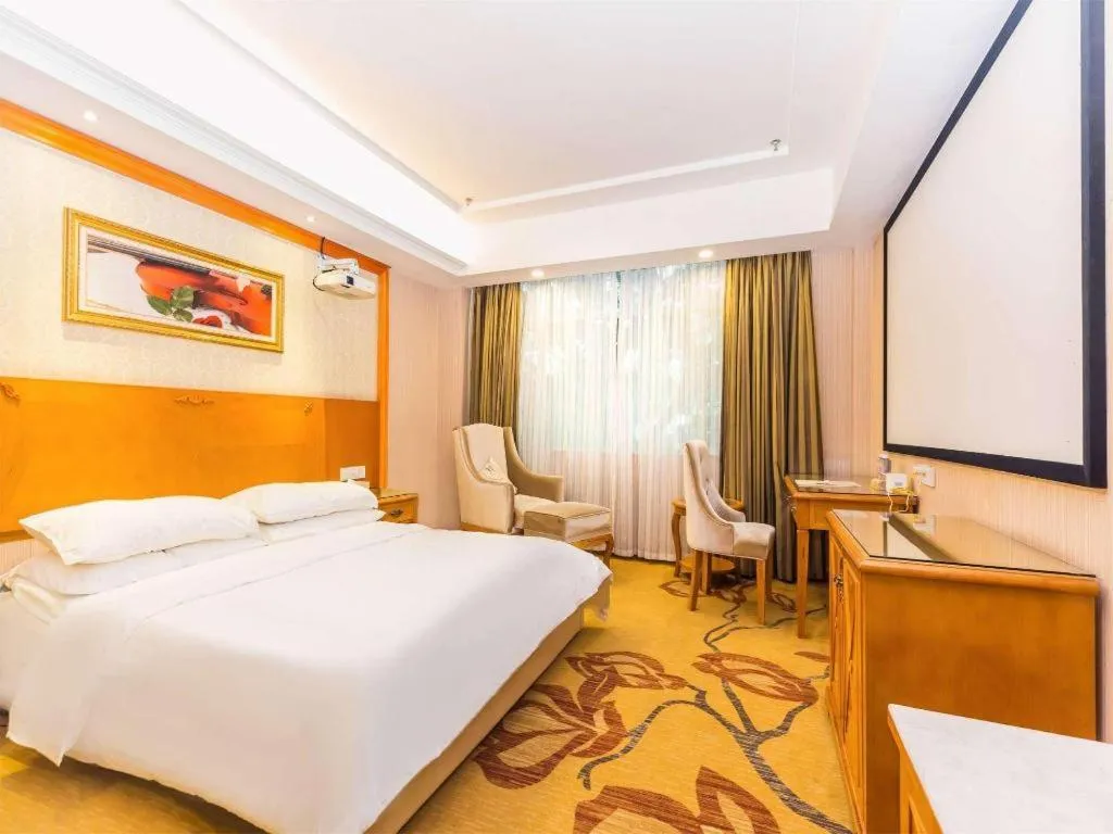 Bed in Vienna Hotel Guangzhou Luochongwei Bus Station Branch