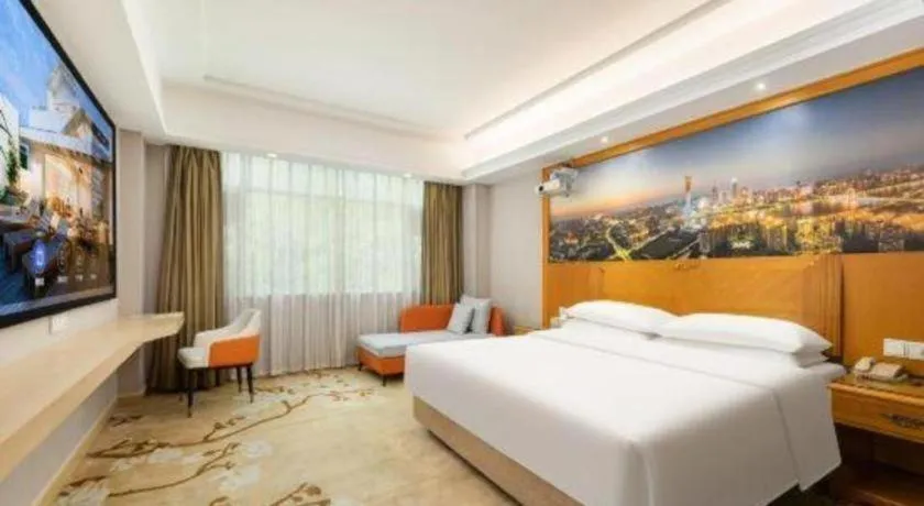 Bed in Vienna Hotel Guangzhou Luochongwei Bus Station Branch