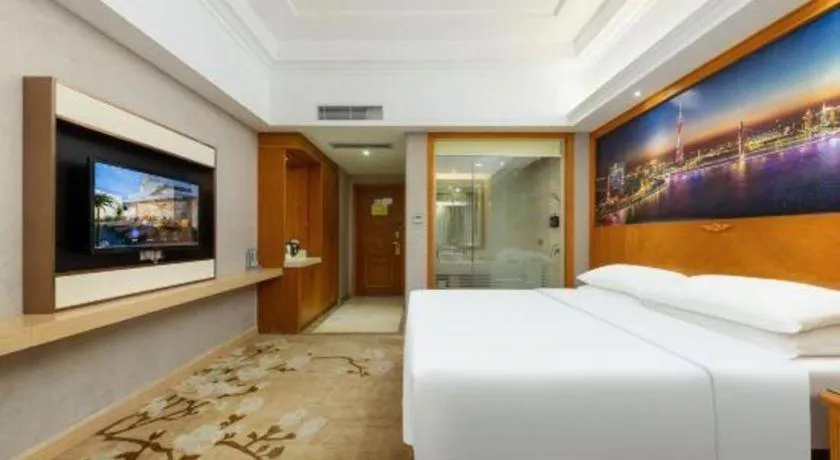 Bed in Vienna Hotel Guangzhou Luochongwei Bus Station Branch