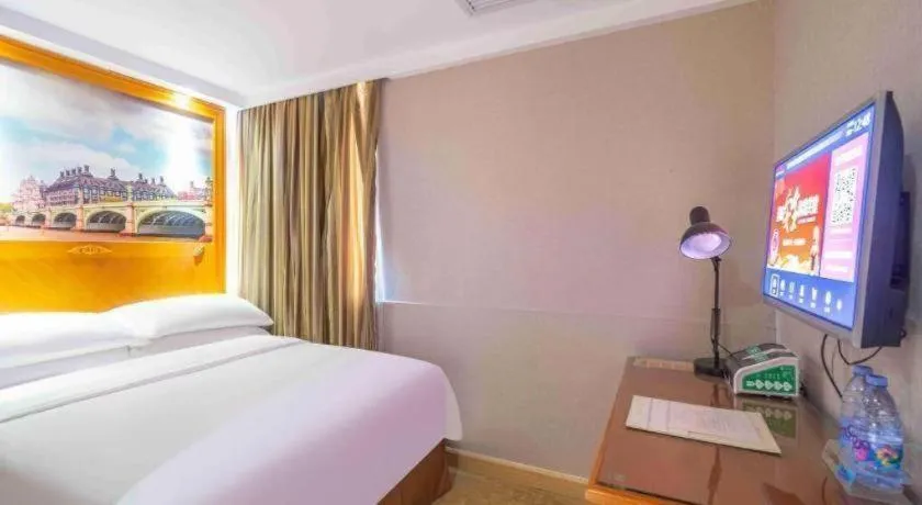 Bed in Vienna Hotel Guangzhou Luochongwei Bus Station Branch