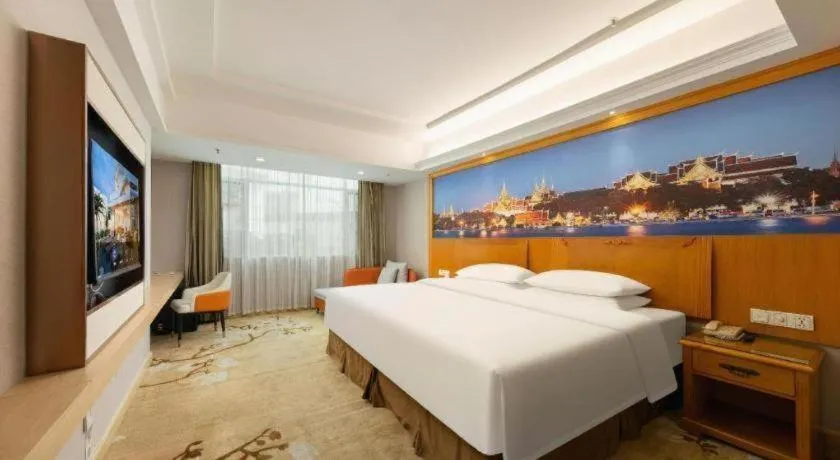 Bed in Vienna Hotel Guangzhou Luochongwei Bus Station Branch