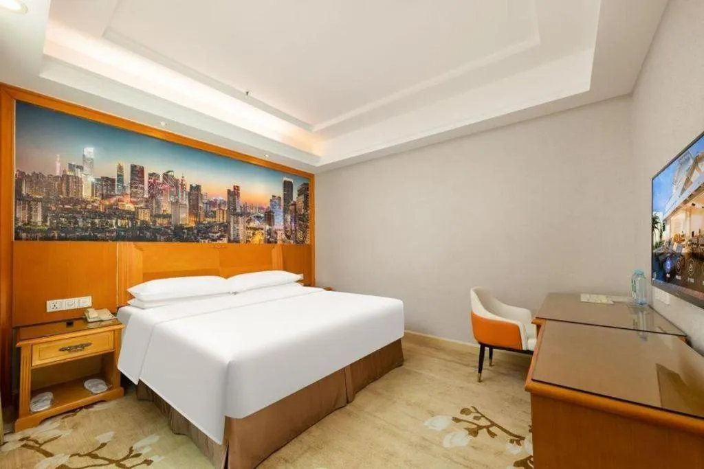 Bed in Vienna Hotel Guangzhou Luochongwei Bus Station Branch