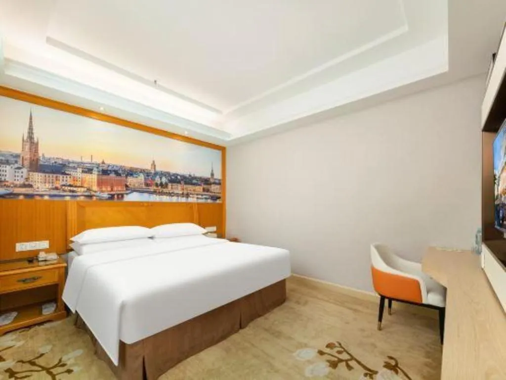 Bed in Vienna Hotel Guangzhou Luochongwei Bus Station Branch