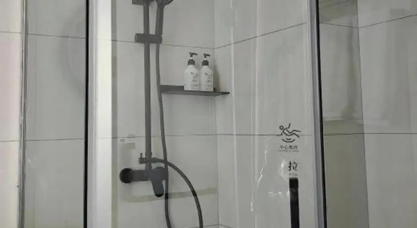 Vatica Tianjin Jinghai Bus Station Home World Plaza Hotel