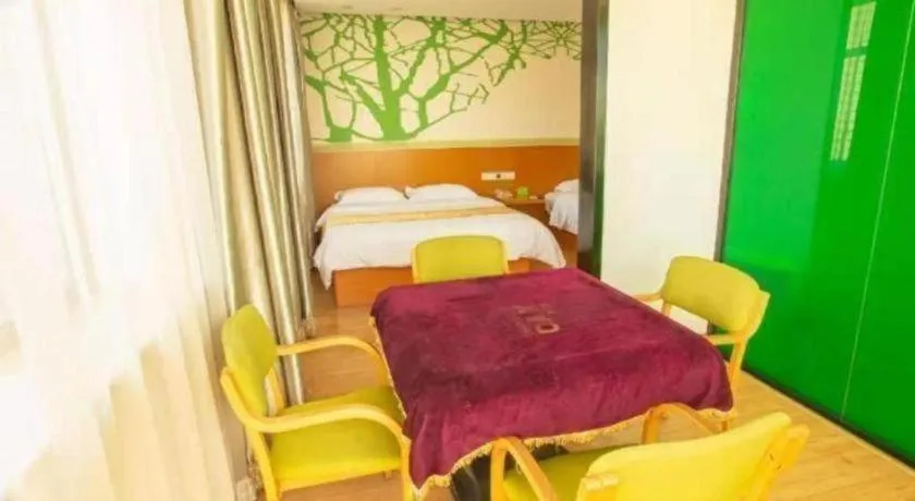 Bed in Vatica Tianjin Jinghai Bus Station Home World Plaza Hotel