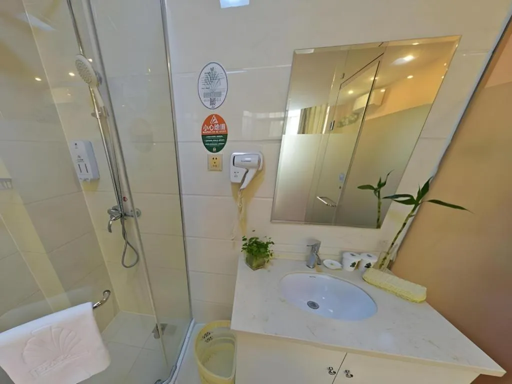 GreenTree Alliance Jiangsu Yangzhou Hanjiang Middle Road Libao Square Hotel