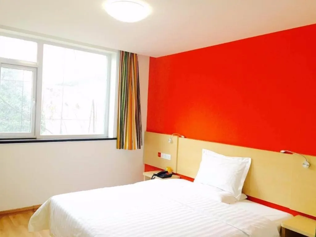 Bed in 7 Days Inn Tianjin Ancient Cultural Street Jinshiqiao Metro Station